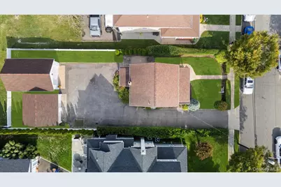 33 Avenue B Avenue, Port Washington, NY 11050 - Photo 29