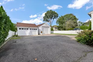 33 Ave B Ave, Port Washington, NY 11050 - Photo 25