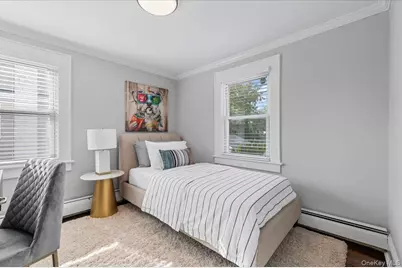 33 Avenue B Avenue, Port Washington, NY 11050 - Photo 15