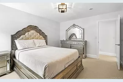 6 Eaton Lane, Scarsdale, NY 10583 - Photo 19