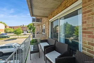 90 S Park Ave, Rockville Centre, NY 11570 - Photo 21