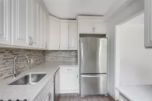 302 96th St, Brooklyn, NY 11209 - Photo 7