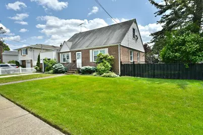 136 Euclid Avenue, Massapequa, NY 11758 - Photo 3