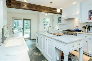 184 Circle Dr, Manhasset, NY 11030 - Photo 9