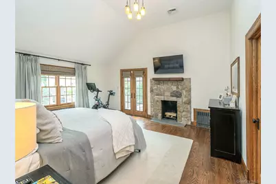 184 Circle Drive, Manhasset, NY 11030 - Photo 15