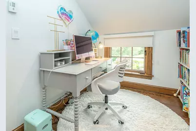 184 Circle Drive, Manhasset, NY 11030 - Photo 21