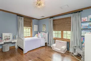 184 Circle Dr, Manhasset, NY 11030 - Photo 19