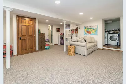 184 Circle Drive, Manhasset, NY 11030 - Photo 25