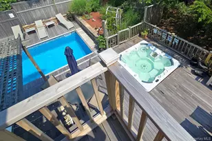 300 Lewis Walk, Cherry Grove, NY 11782 - Photo 15