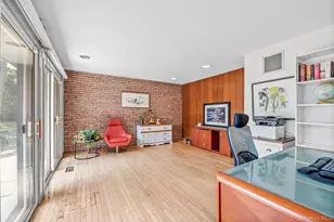 3 Horseshoe Ln, Great Neck, NY 11020 - Photo 13