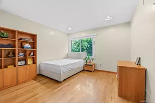 3 Horseshoe Ln, Great Neck, NY 11020 - Photo 17