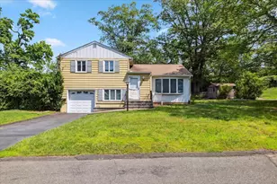 133 Carroll St, Pearl River, NY 10965 - Photo 3