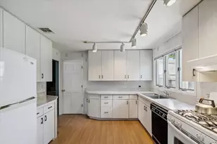 133 Carroll St, Pearl River, NY 10965 - Photo 13