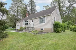 129 Lt Cox Dr, Pearl River, NY 10965 - Photo 3