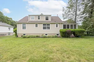 129 Lt Cox Dr, Pearl River, NY 10965 - Photo 23