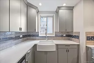 629 Kappock St, Bronx, NY 10463 - Photo 23