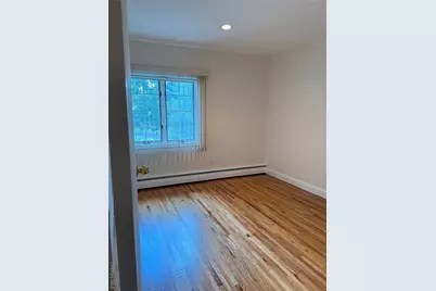 30 Dogwood Road #PVT HOUSE, Albertson, NY 11507 - Photo 9