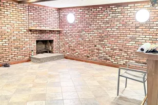 30 Dogwood Rd, Albertson, NY 11507 - Photo 13