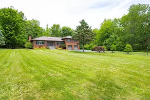 23 Lounsbury Dr, Baldwin Place, NY 10505 - Photo 9