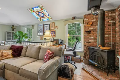 402 N Village Avenue, Rockville Centre, NY 11570 - Photo 17