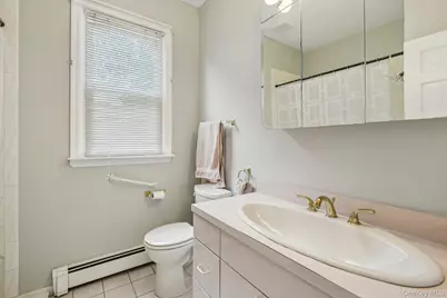 402 N Village Avenue, Rockville Centre, NY 11570 - Photo 33