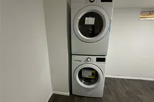 1070 Spur Dr S, Islip, NY 11706 - Photo 31