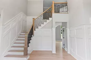 28 Meadow Glen Rd, Northport, NY 11768 - Photo 3