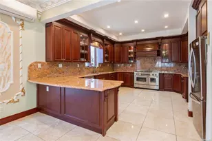 166-21 Goethals Ave, Jamaica, NY 11432 - Photo 15