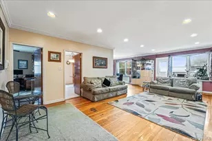 162-41 Powells Cove Blvd, Whitestone, NY 11357 - Photo 5