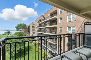 162-41 Powells Cove Blvd, Whitestone, NY 11357 - Photo 3
