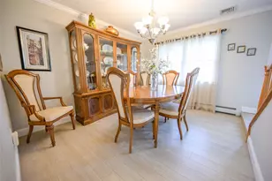 49 Nottingham Dr, Middle Island, NY 11953 - Photo 5