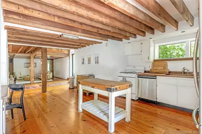 880 W Mill Road, Mattituck, NY 11952 - Photo 9