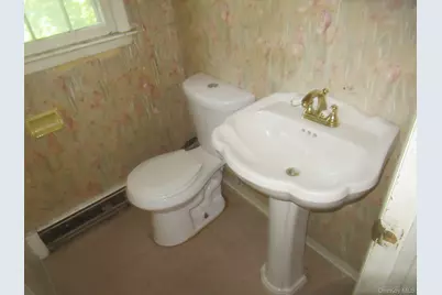 24 Edinburgh Road, Middletown, NY 10941 - Photo 15