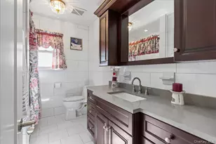 269 Hungry Harbor Rd, Woodmere, NY 11581 - Photo 19