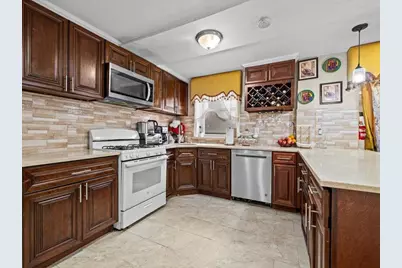 31 E 43rd Street, Brooklyn, NY 11203 - Photo 3