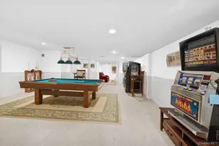 61 Hidden Cove Ct, Southampton, NY 11968 - Photo 21