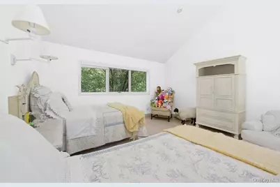 61 Hidden Cove Court, Southampton, NY 11968 - Photo 19