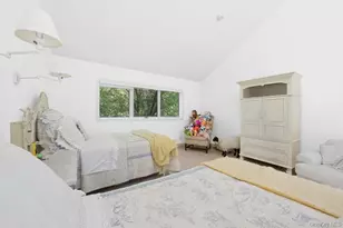 61 Hidden Cove Ct, Southampton, NY 11968 - Photo 19