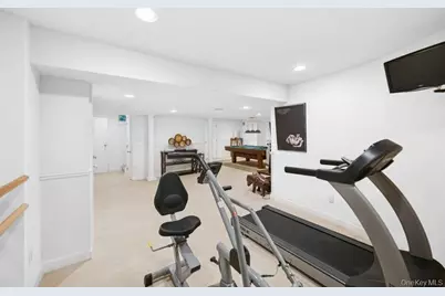 61 Hidden Cove Court, Southampton, NY 11968 - Photo 23