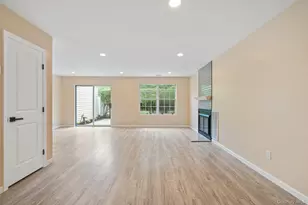 6 Doe Path, Coram, NY 11727 - Photo 11