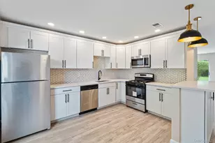 6 Doe Path, Coram, NY 11727 - Photo 5