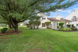 6 Doe Path, Coram, NY 11727 - Photo 31