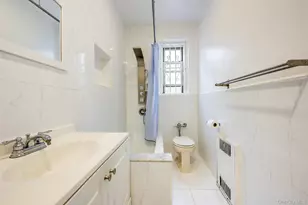 111-39 76th Rd, Forest Hills, NY 11375 - Photo 27