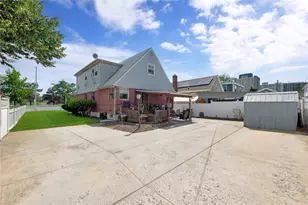 147-17 N Conduit Ave, Jamaica, NY 11436 - Photo 27