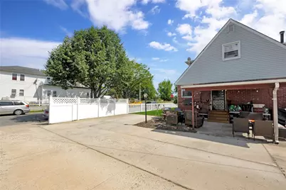 14717 N Conduit Avenue, Jamaica, NY 11436 - Photo 29