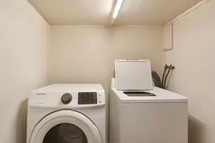 D132 Edgewater, Bronx, NY 10465 - Photo 3