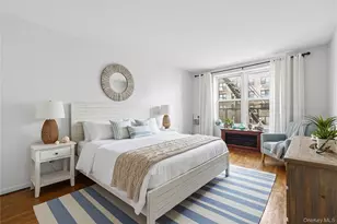 6 Birchwood Ct, Mineola, NY 11501 - Photo 9