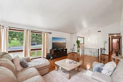 11 Lancaster Lane, Monsey, NY 10952 - Photo 5