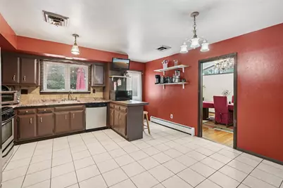 11 Lancaster Lane, Monsey, NY 10952 - Photo 9