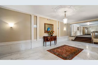 90 Knightsbridge Road #H 1, Great Neck, NY 11021 - Photo 7